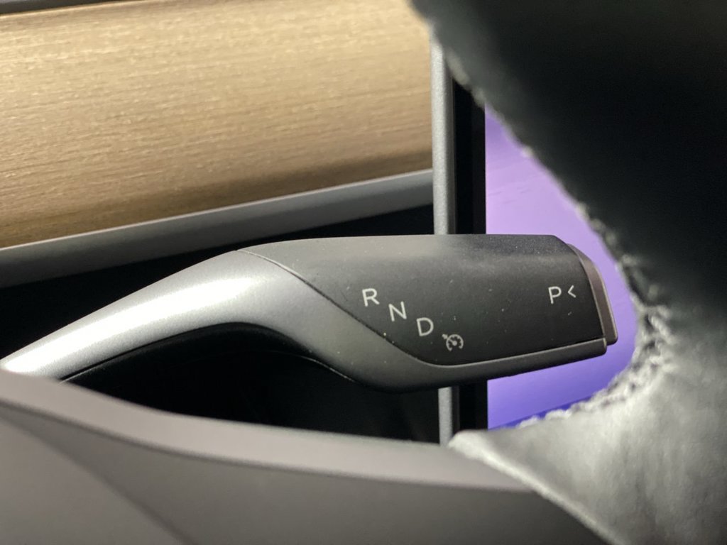 Used 2023 Tesla Model Y Long Range AWD/4WD image 21