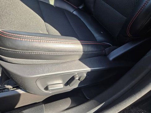 Certified 2025 Ford Escape ST-Line image 10