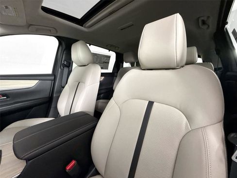 New 2026 MAZDA CX-90 Plug-In Hybrid w/ Preferred AWD/4WD image 13