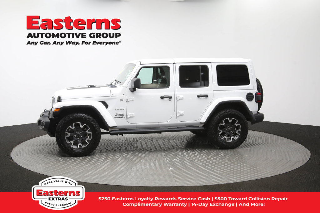 Used 2024 Jeep Wrangler Unlimited Sahara w/ Dual Top Group AWD/4WD image 59
