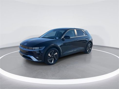 New 2026 Hyundai Ioniq 5 SE image 4