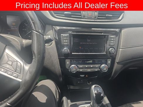 Used 2020 Nissan Rogue SV AWD/4WD image 5