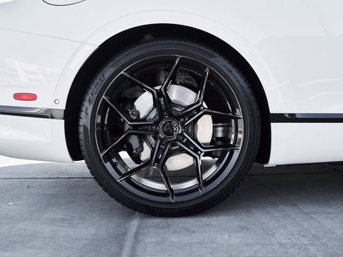 Used 2023 Bentley Continental GT Azure image 20