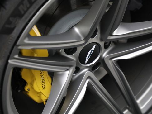 New 2026 Aston Martin V8 Vantage Coupe image 38