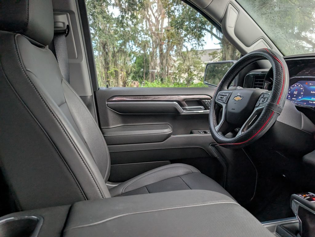 Used 2024 Chevrolet Silverado 1500 LTZ w/ LTZ Premium Package RWD image 15