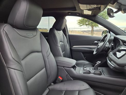 Certified 2023 Cadillac XT4 Premium Luxury w/ Enhanced Visibility Package image 29