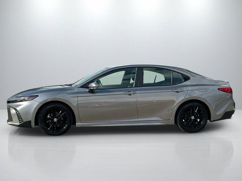Certified 2025 Toyota Camry SE FWD image 8