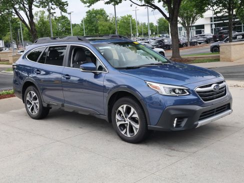 Used 2020 Subaru Outback Limited w/ Popular Package #2 AWD/4WD image 2