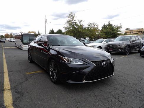 Used 2020 Lexus ES 350 F Sport image 2