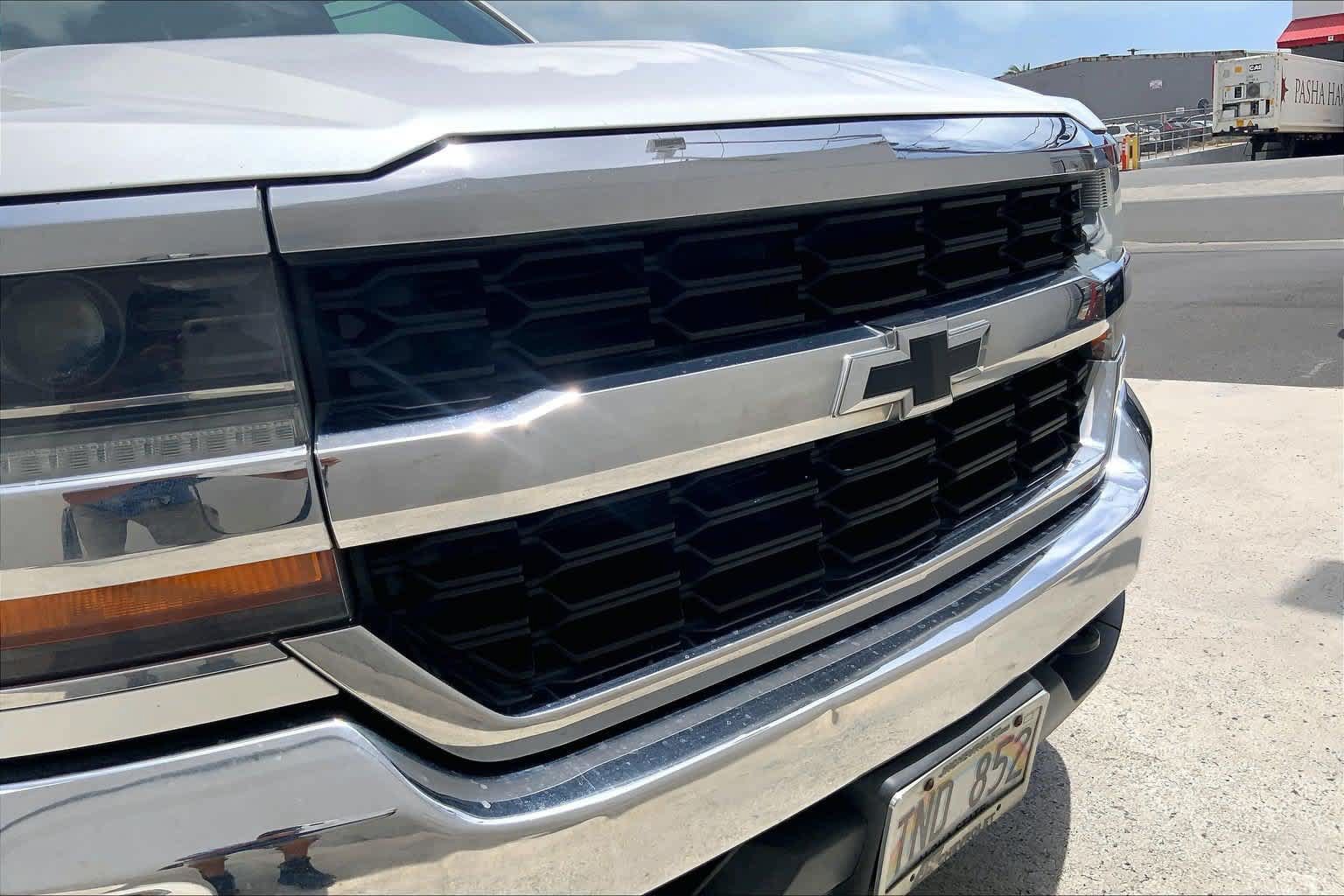 Used 2018 Chevrolet Silverado 1500 LT w/ All Star Edition RWD image 33