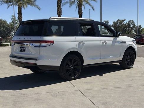 Used 2023 Lincoln Navigator Black Label image 6
