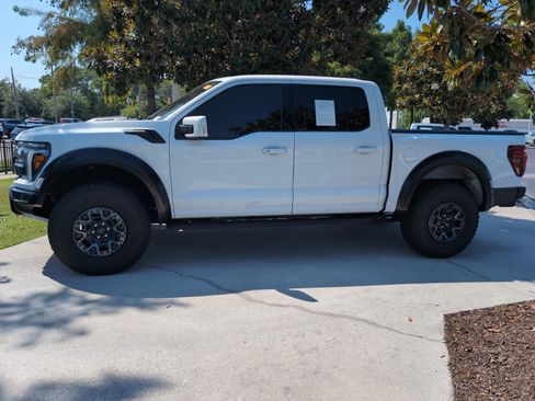 Used 2025 Ford F150 Raptor w/ Equipment Group 803A Raptor R AWD/4WD image 7