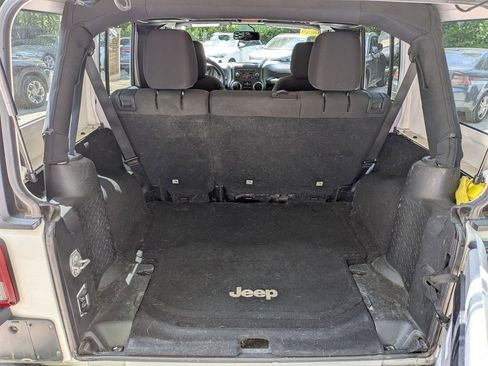 Used 2016 Jeep Wrangler Unlimited Sport w/ Quick Order Package 24S AWD/4WD image 27