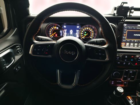 Used 2023 Jeep Gladiator Mojave image 35