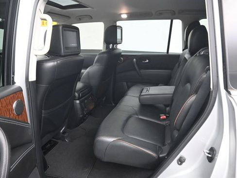 Used 2019 Nissan Armada Platinum RWD image 10