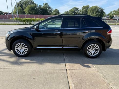 Used 2015 Lincoln MKX FWD w/ Walnut Swirl Wood Package image 11