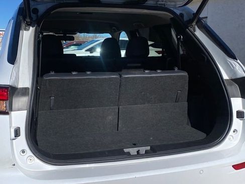 Used 2024 Mitsubishi Outlander SE image 26