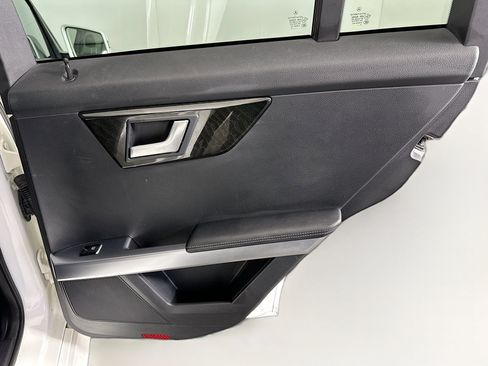 Used 2015 Mercedes-Benz GLK 250 BlueTEC 4MATIC image 31