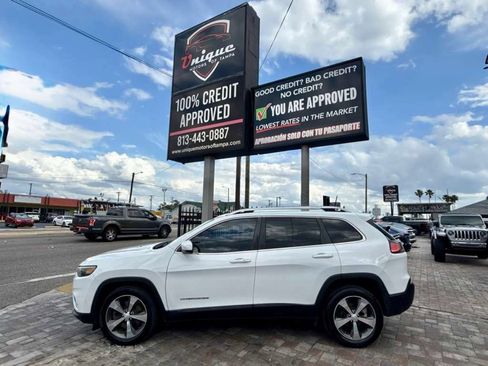 Used 2020 Jeep Cherokee Limited w/ Technology Group FWD image 5