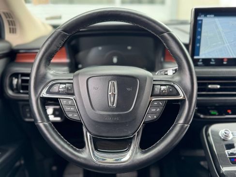 Used 2022 Lincoln Nautilus Reserve AWD/4WD image 15