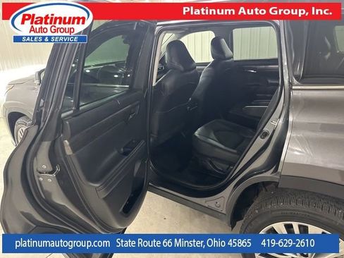 Used 2021 Toyota Highlander Platinum image 40
