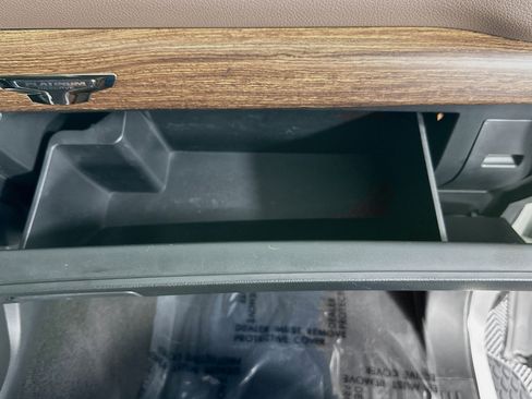 Used 2018 Nissan Titan Platinum Reserve w/ Platinum Utility Package image 32