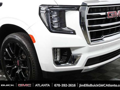 Used 2023 GMC Yukon SLT w/ SLT Premium Package image 39