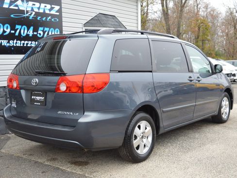 Used 2009 Toyota Sienna LE image 5