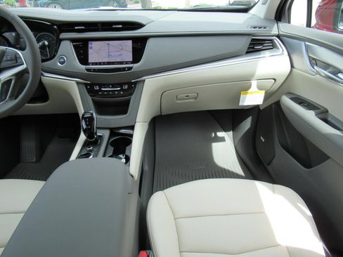 New 2026 Cadillac XT5 Premium Luxury AWD/4WD image 13