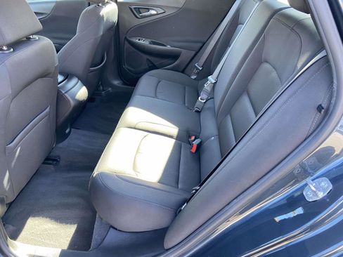 Used 2020 Chevrolet Malibu LS image 3