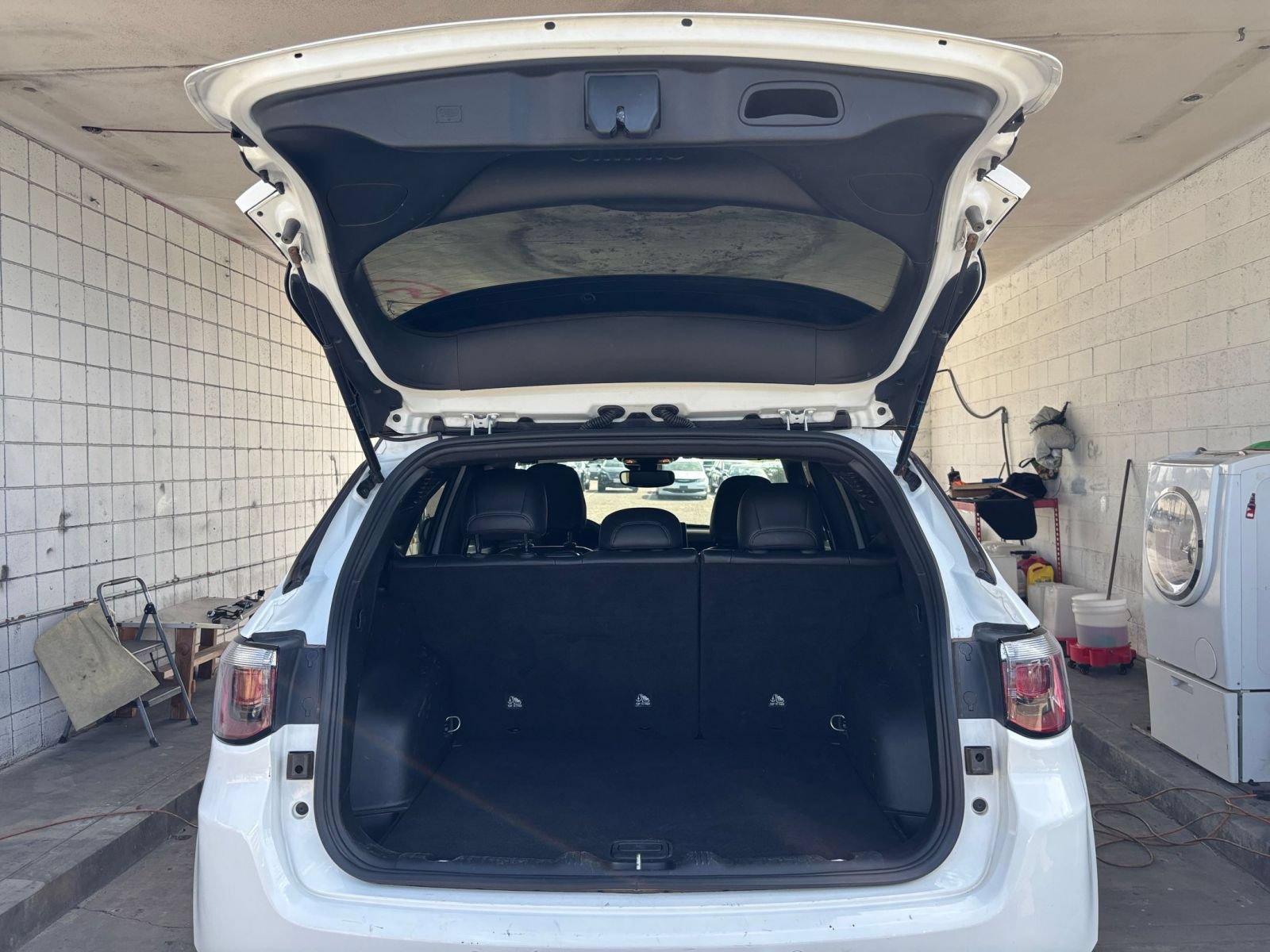Used 2025 Jeep Compass Trailhawk AWD/4WD image 29