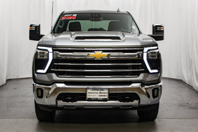 Used 2026 Chevrolet Silverado 2500 LTZ AWD/4WD image 4