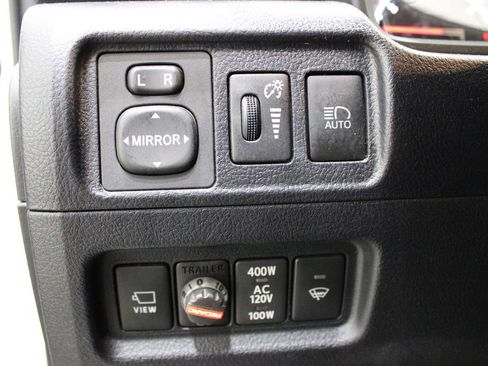 Used 2023 Toyota 4Runner TRD Off-Road Premium image 19