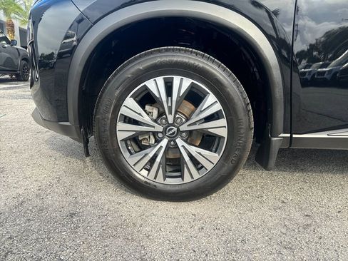 Certified 2023 Nissan Rogue SV FWD image 27