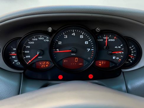 Used 2001 Porsche 911 Carrera RWD image 29