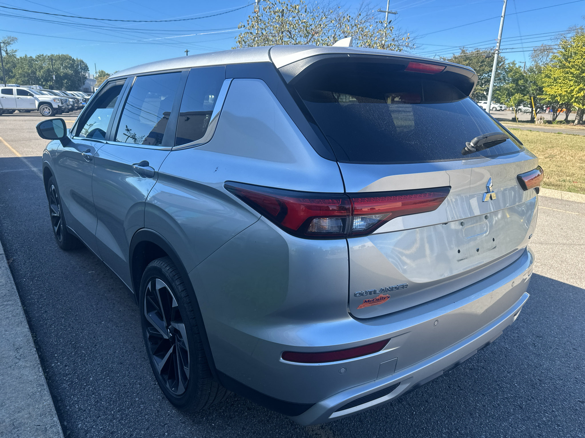 Used 2024 Mitsubishi Outlander SE FWD image 6