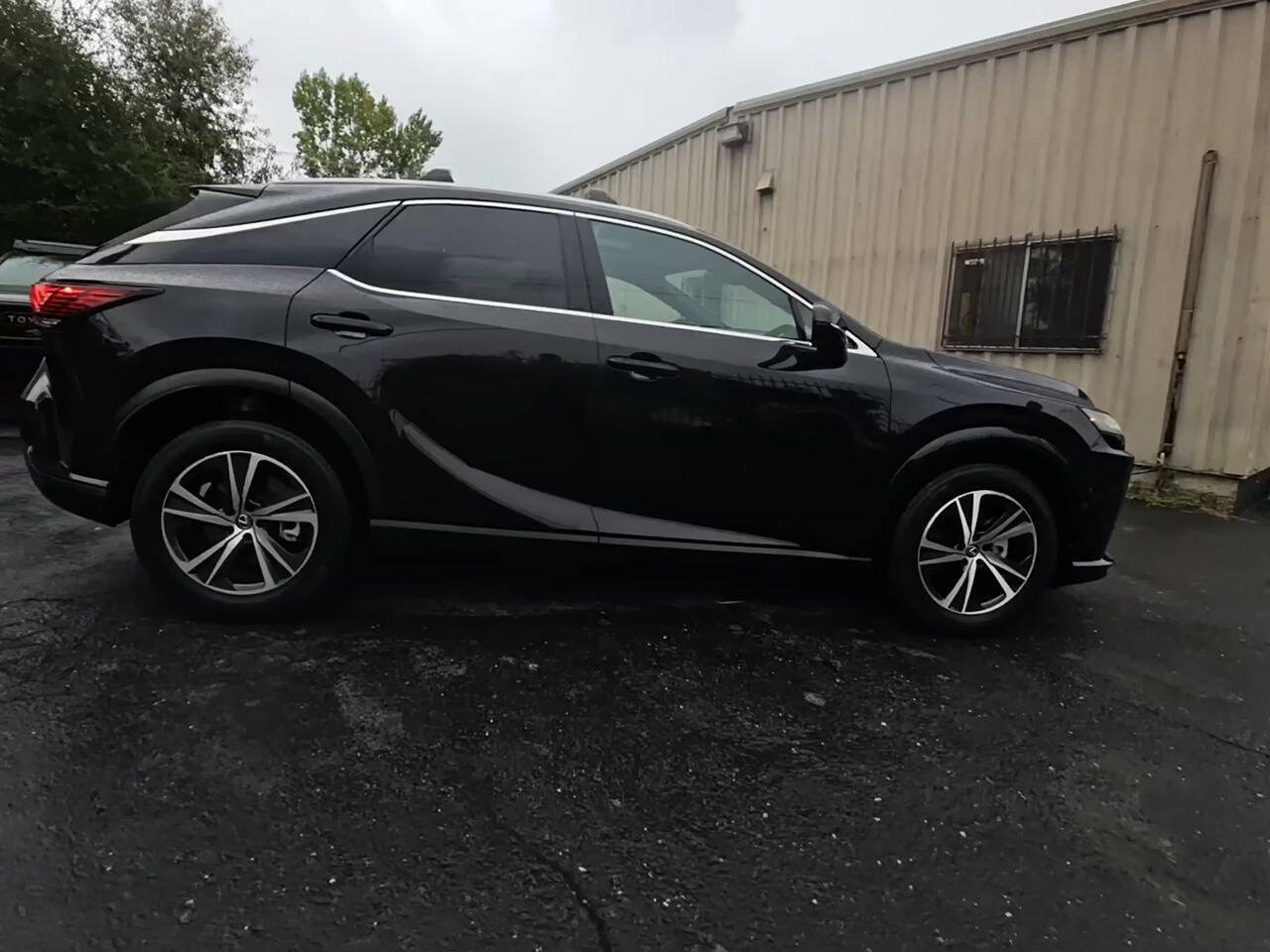 Used 2023 Lexus RX 350 Premium w/ Accessory Package (Z1) FWD image 5