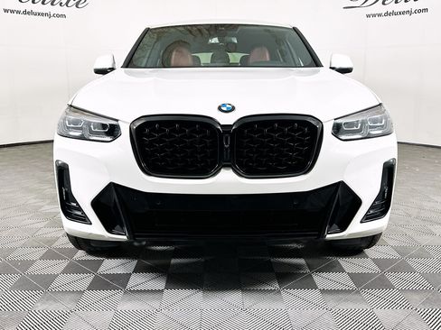 Used 2024 BMW X4 xDrive30i w/ Premium Package AWD/4WD image 2