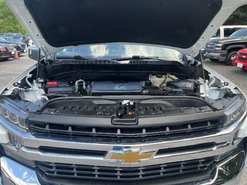 Used 2020 Chevrolet Silverado 1500 LT AWD/4WD image 13