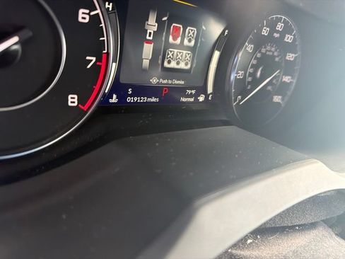 Used 2025 Acura RDX SH-AWD w/ Technology Package image 6