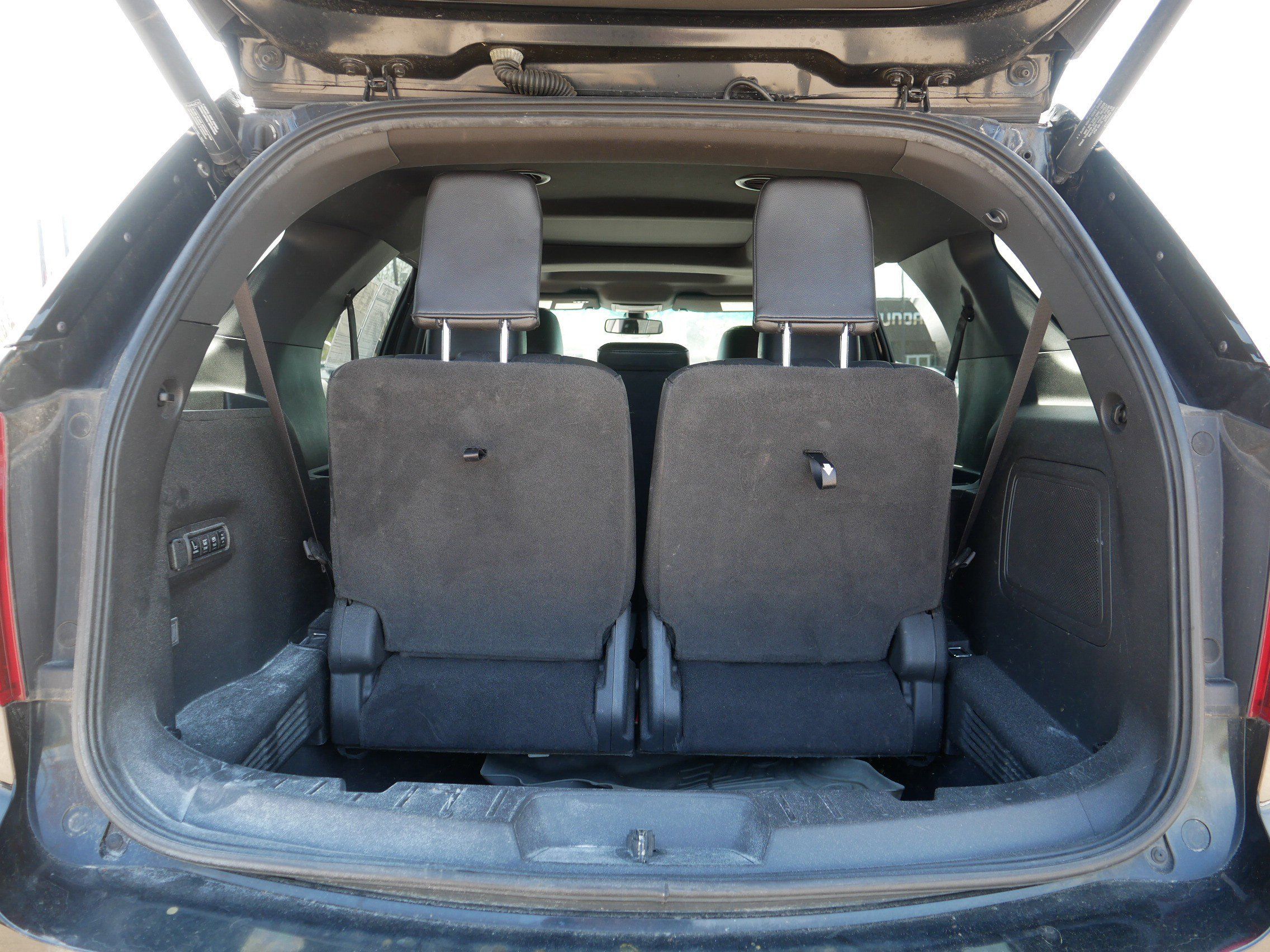 Used 2014 Ford Explorer Limited w/ Equipment Group 302A AWD/4WD image 18