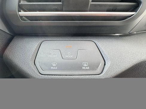 Used 2021 Volkswagen ID.4 1st Edition image 43