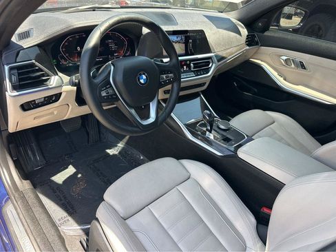 Used 2019 BMW 330i xDrive Sedan w/ Premium Package AWD/4WD image 16