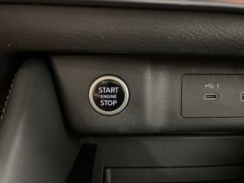 Used 2023 Nissan Rogue SL w/ SL Premium Package image 24