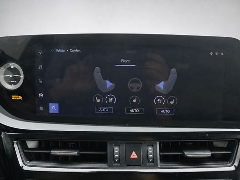 Used 2023 Lexus ES 350 F Sport w/ Accessory Package (Z2) FWD image 34