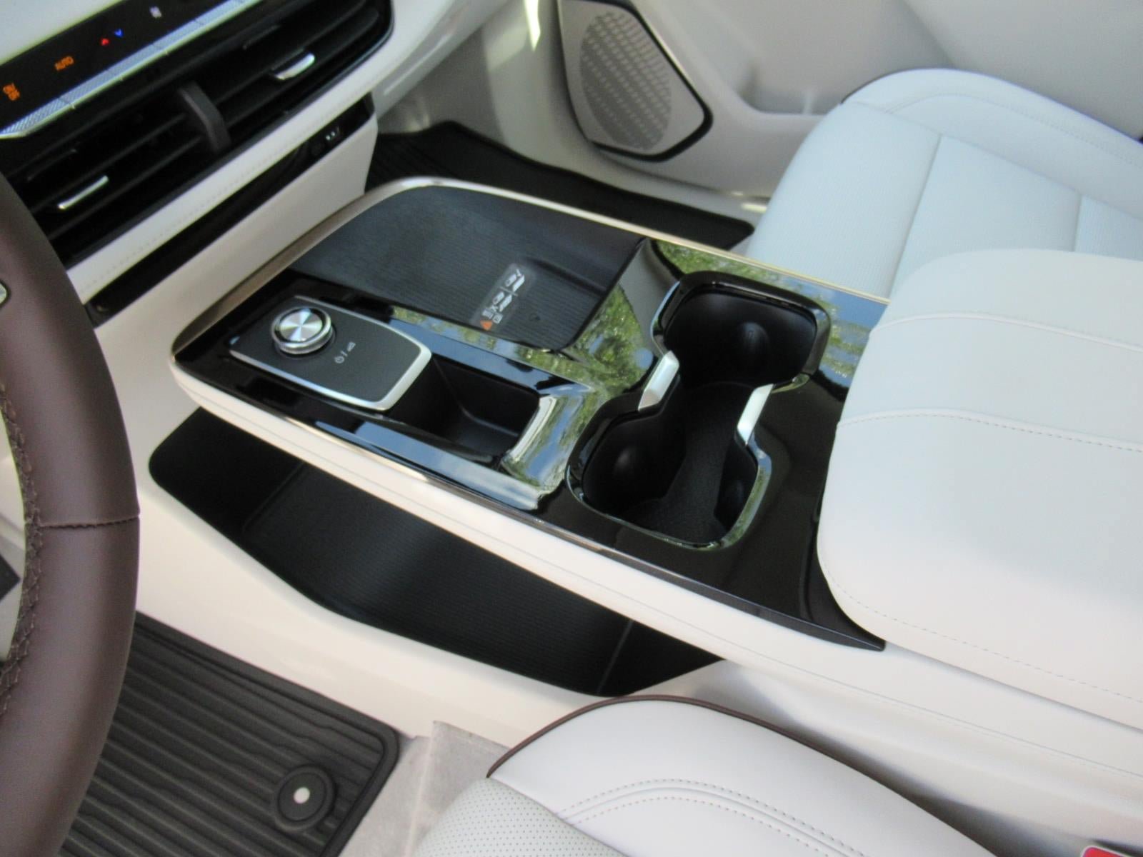 New 2026 Buick Enclave Avenir w/ Super Cruise Package FWD image 19