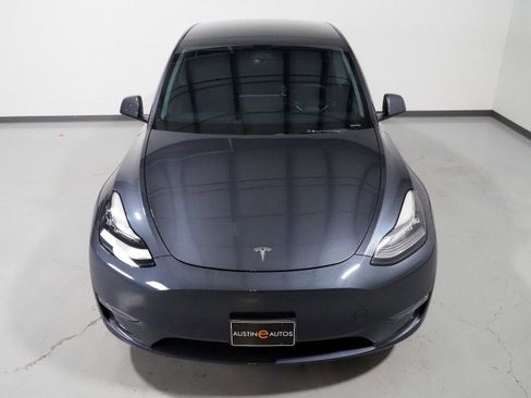 Used 2023 Tesla Model Y Long Range image 12