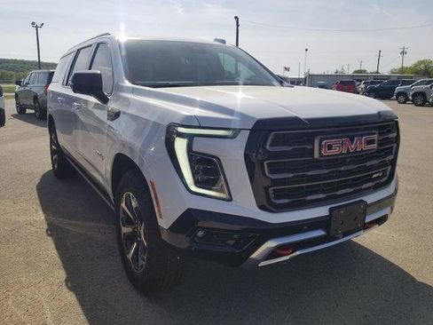 New 2026 GMC Yukon XL AT4 Ultimate AWD/4WD image 6