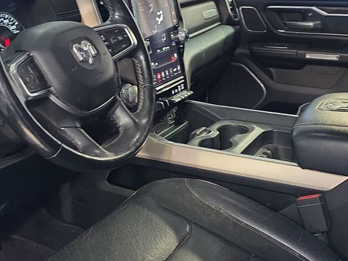 Used 2019 RAM 1500 Laramie RWD image 14