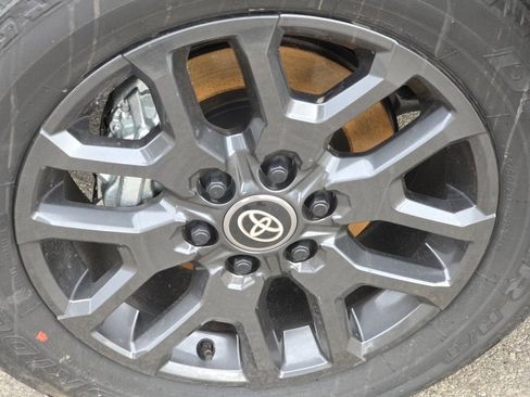 New 2026 Toyota Tundra Platinum image 24